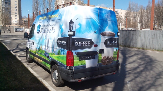 брендирование авто opel movano kak proizvoditsja oklejka avtomobilja plenkoj7
